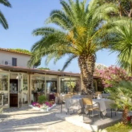Apartment Locazione Turistica Il Pelagone.1 *
